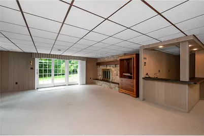 120 Mont Rd, Center Township, PA 16001 - Photo 29