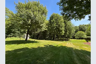 120 Mont Rd, Center Township, PA 16001 - Photo 15