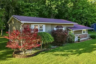 48 Bentley Ave, Hempfield Township, PA 16125 - Photo 3