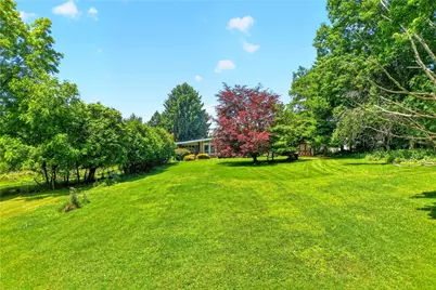 2219 Mitchell Dr, North Huntingdon, PA 15642 - Photo 19