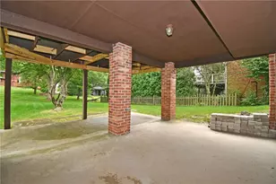 2461 Corteland Dr, Pittsburgh, PA 15241 - Photo 33