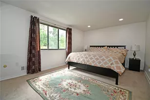 2461 Corteland Dr, Pittsburgh, PA 15241 - Photo 17
