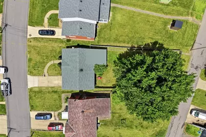 1555 Orchardview Dr, Scott Township, PA 15220 - Photo 33