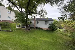 1019 Copsewood Dr, Bethel Park, PA 15102 - Photo 3