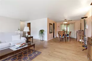 1019 Copsewood Dr, Bethel Park, PA 15102 - Photo 11