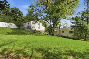 1019 Copsewood Dr, Bethel Park, PA 15102 - Photo 3