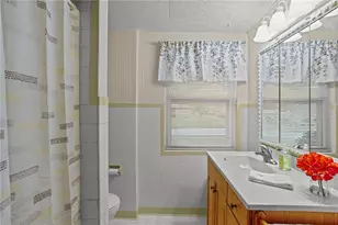 229 Spruce St, Zelienople, PA 16063 - Photo 13