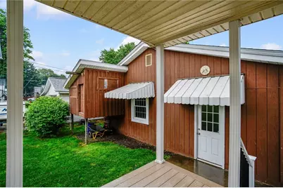 229 Spruce St, Zelienople, PA 16063 - Photo 9