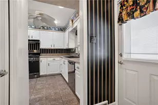 246 Arthur St, Zelienople, PA 16063 - Photo 5