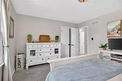 719 Marvle Valley Dr, Bethel Park, PA 15102 - Photo 31