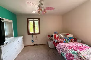 147 College Ave, Pittsburgh, PA 15239 - Photo 7