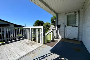 23 Circle Dr, Hanover Township, PA 15021 - Photo 7