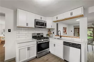 145 Carmella, White Oak, PA 15131 - Photo 5