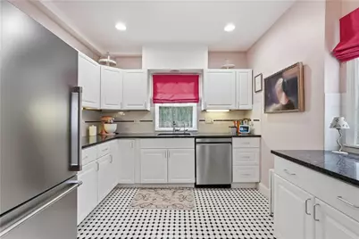 1439 Severn St, Pittsburgh, PA 15217 - Photo 13