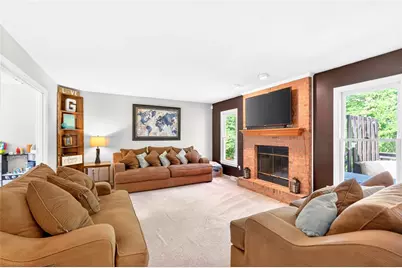 7020 Franklin Rd, Seven Fields Boro, PA 16046 - Photo 7