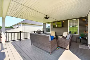 4045 Bentwood Dr, North Strabane, PA 15317 - Photo 19