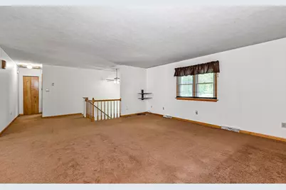 740 Broadway, Pine Township, PA 15090 - Photo 3
