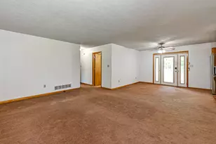 740 Broadway, Pine Township, PA 15090 - Photo 5