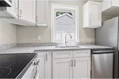 926 Morton St, New Castle, PA 16101 - Photo 11
