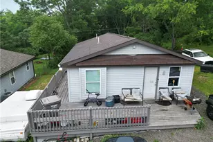 1119 Layton Rd, Oakland Township, PA 16001 - Photo 19