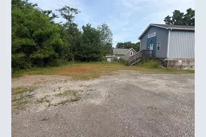 101 Randolph St, Wayne Township, PA 16117 - Photo 7