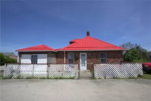 233 Allen Ave, Donora, PA 15033 - Photo 1