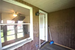 233 Allen Ave, Donora, PA 15033 - Photo 9
