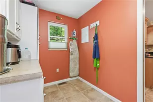 225 Woodcroft Rd, Economy, PA 15005 - Photo 19
