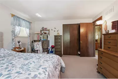 225 Woodcroft Rd, Economy, PA 15005 - Photo 25