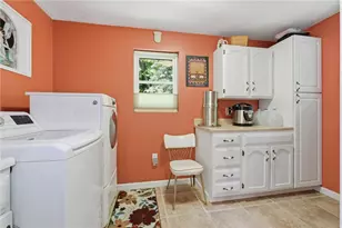 225 Woodcroft Rd, Economy, PA 15005 - Photo 17