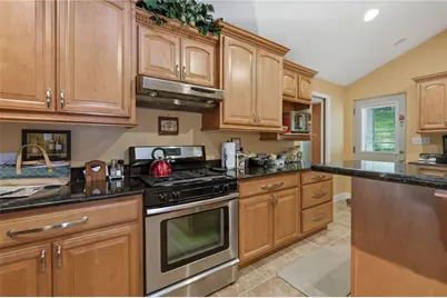225 Woodcroft Rd, Economy, PA 15005 - Photo 5