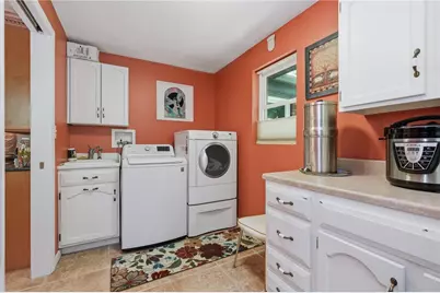 225 Woodcroft Rd, Economy, PA 15005 - Photo 17
