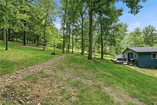 225 Woodcroft Rd, Economy, PA 15005 - Photo 35
