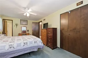 225 Woodcroft Rd, Economy, PA 15005 - Photo 21
