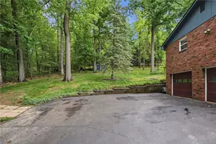 225 Woodcroft Rd, Economy, PA 15005 - Photo 41