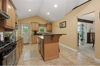 225 Woodcroft Rd, Economy, PA 15005 - Photo 7