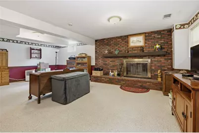 225 Woodcroft Rd, Economy, PA 15005 - Photo 29