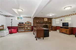 225 Woodcroft Rd, Economy, PA 15005 - Photo 29