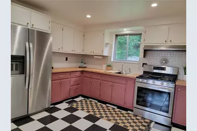 224 Herbst Rd, Kennedy Township, PA 15108 - Photo 11
