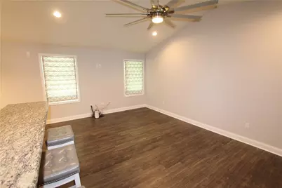 1003 Laurel Hill Dr, West Homestead, PA 15120 - Photo 13