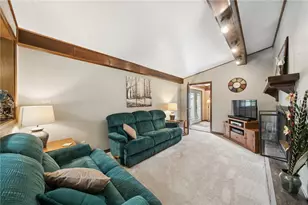 106 Daum's Ln, Penn Twp, PA 15085 - Photo 7
