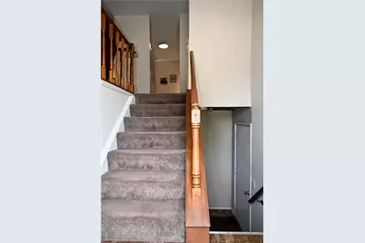 1264 Armstrong Dr, South Park, PA 15129 - Photo 3