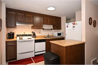 1264 Armstrong Dr, South Park, PA 15129 - Photo 11