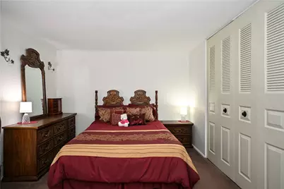 1264 Armstrong Dr, South Park, PA 15129 - Photo 15