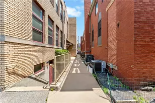 1822 Harcum Wy, Pittsburgh, PA 15203 - Photo 33