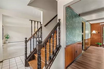 6111 Great Dane Dr, Bethel Park, PA 15102 - Photo 5