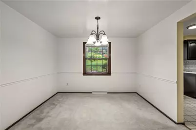 6111 Great Dane Dr, Bethel Park, PA 15102 - Photo 7