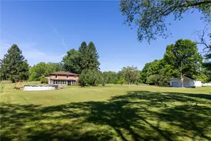 610 N Liberty Rd, Pine Township, PA 16127 - Photo 5