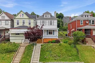 316 Broadway Ave, McKees Rocks, PA 15136 - Photo 1