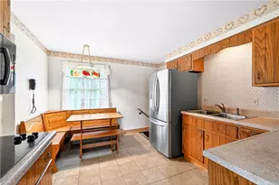 1 Bristol Dr, Greensburg, PA 15601 - Photo 29